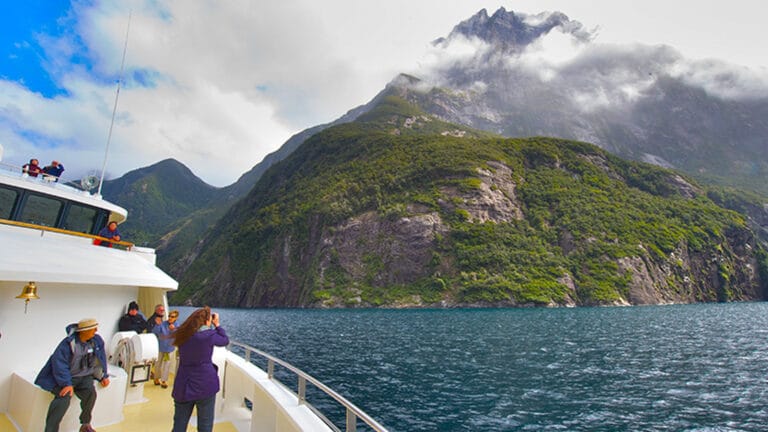 Cruise Honeymoon Packages – Exploring New Zealand’s Coastline